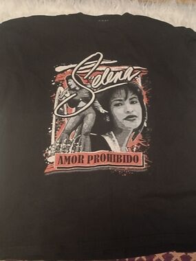 Selena "Amor Prohibido" Graphic Short Sleeve Tee - Black